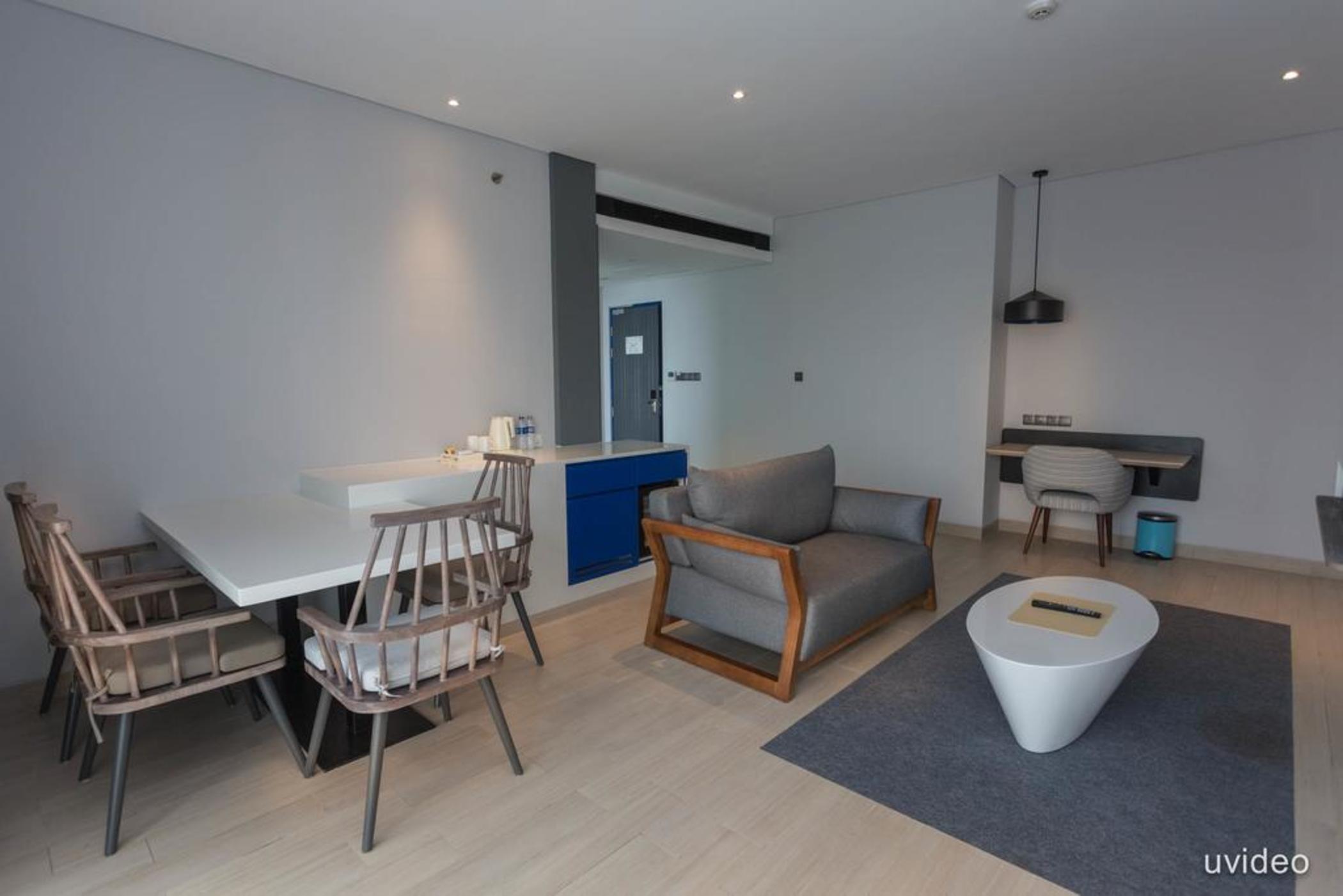 Ibis Styles Batam Nagoya Otel Dış mekan fotoğraf
