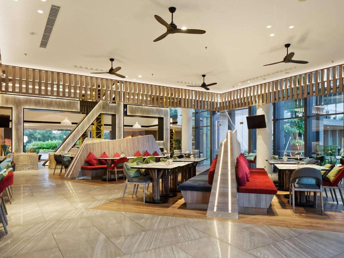 Ibis Styles Batam Nagoya Otel Dış mekan fotoğraf