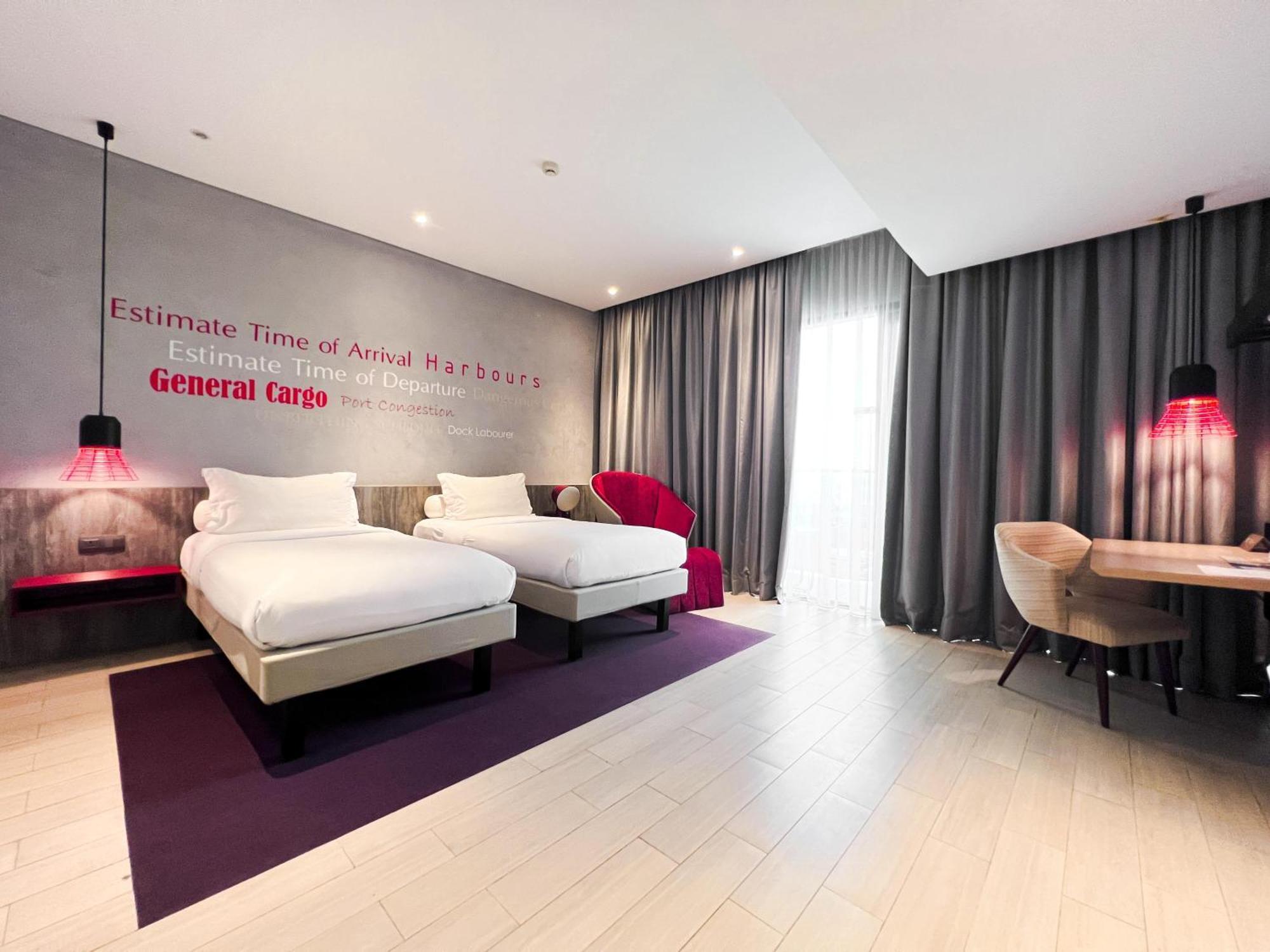 Ibis Styles Batam Nagoya Otel Dış mekan fotoğraf