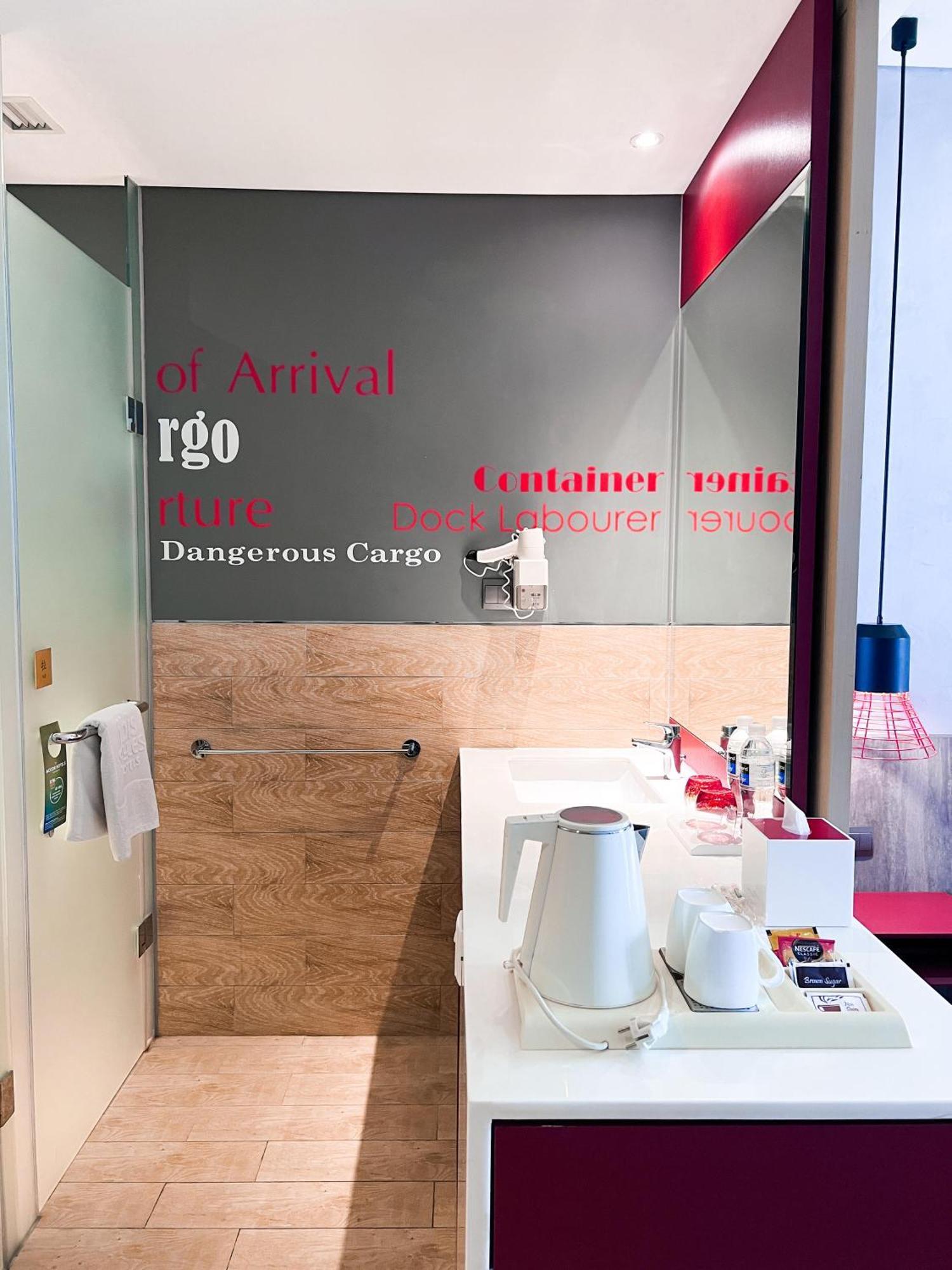 Ibis Styles Batam Nagoya Otel Dış mekan fotoğraf