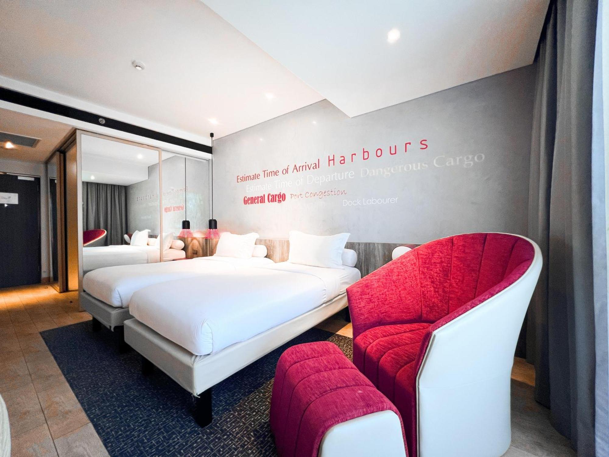 Ibis Styles Batam Nagoya Otel Dış mekan fotoğraf