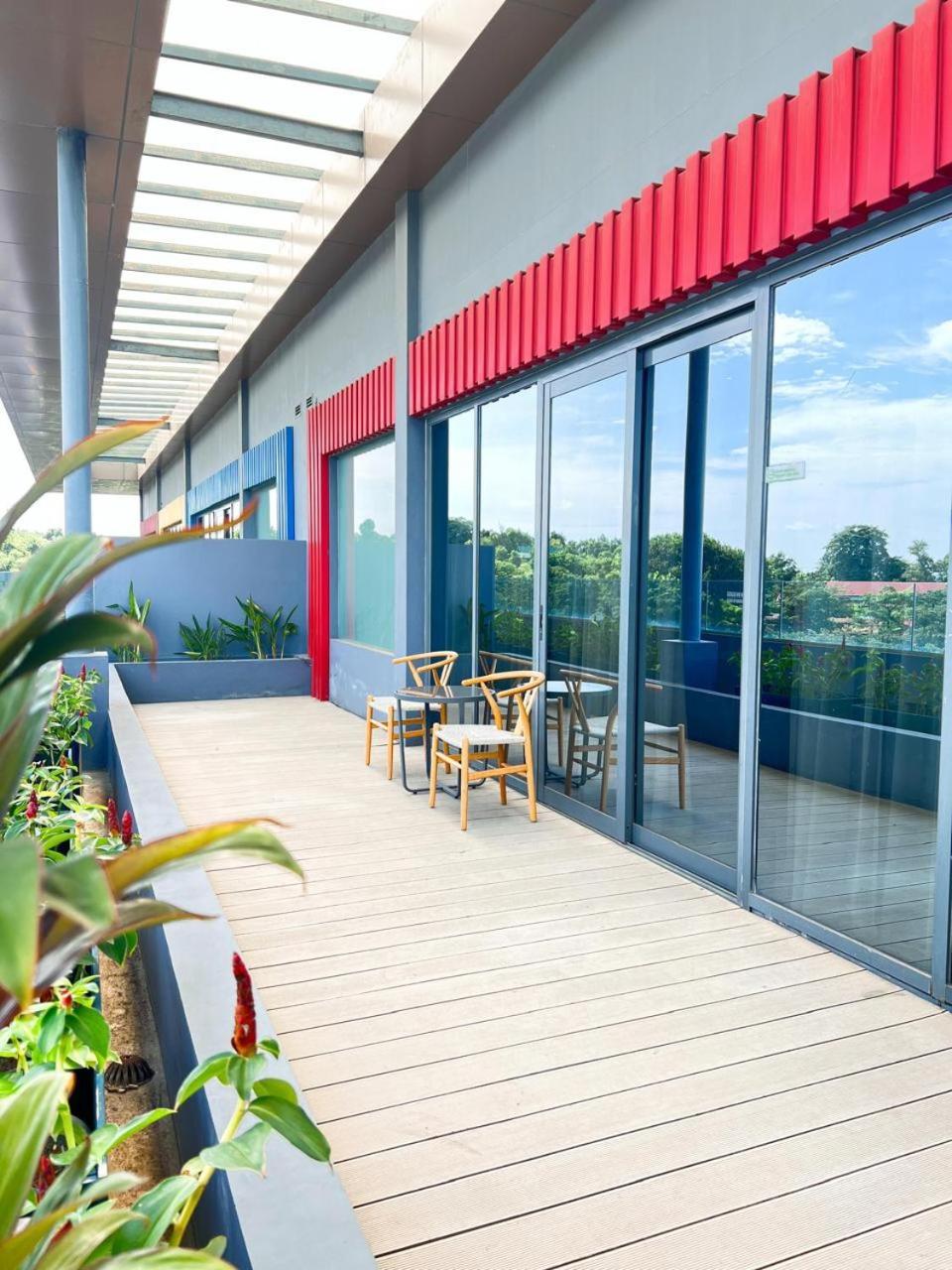 Ibis Styles Batam Nagoya Otel Dış mekan fotoğraf